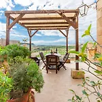 Villayana Gozitan With Pool - Happy