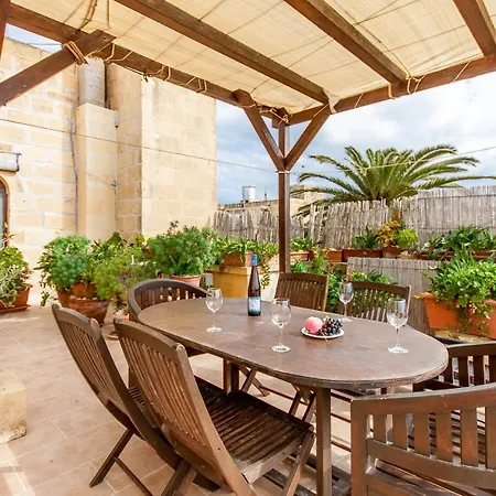 Tatil Evi Villayana Gozitan With Pool - Happy San Lawrenz