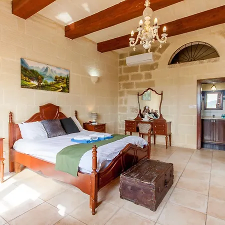 Villayana Gozitan With Pool - Happy San Lawrenz