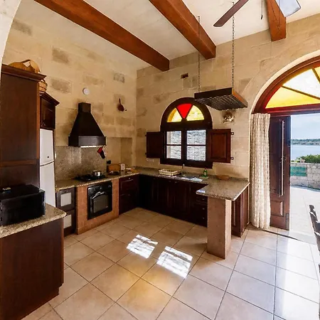Villayana Gozitan With Pool - Happy Ferienhaus *