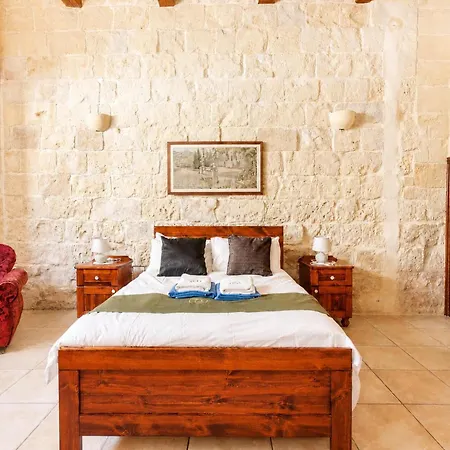 Villayana Gozitan With Pool - Happy * San Lawrenz