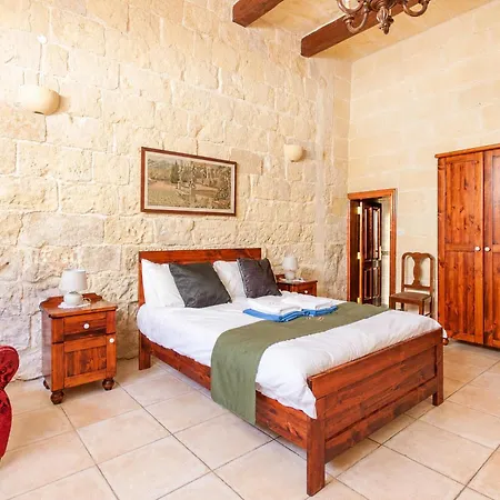 Villayana Gozitan With Pool - Happy Vakantiehuis