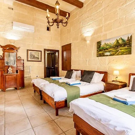Villayana Gozitan With Pool - Happy Vakantiehuis
