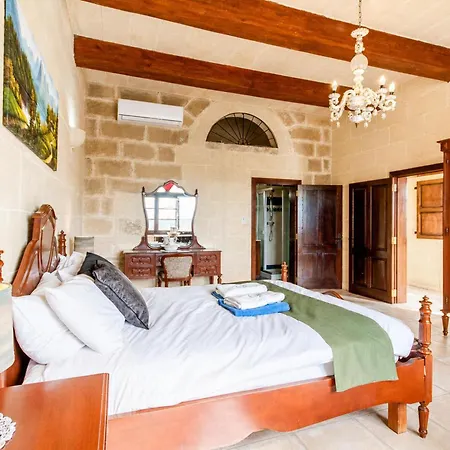 Villayana Gozitan With Pool - Happy *