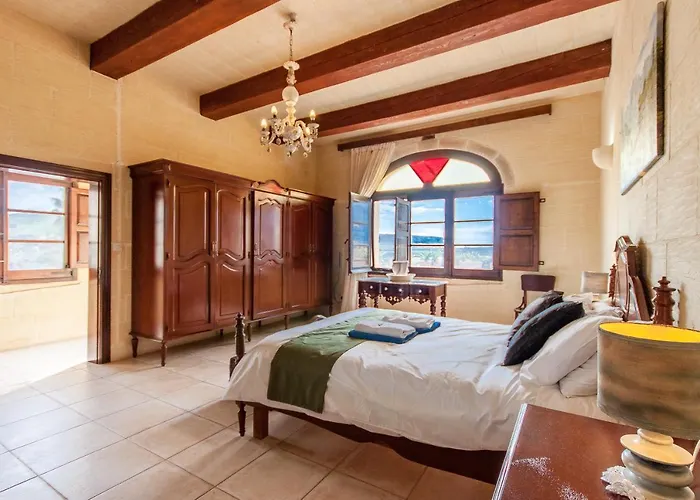 Feriehus Villayana Gozitan With Pool - Happy San Lawrenz