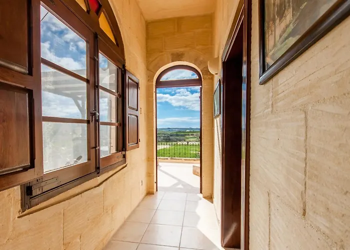 Villayana Gozitan With Pool - Happy *