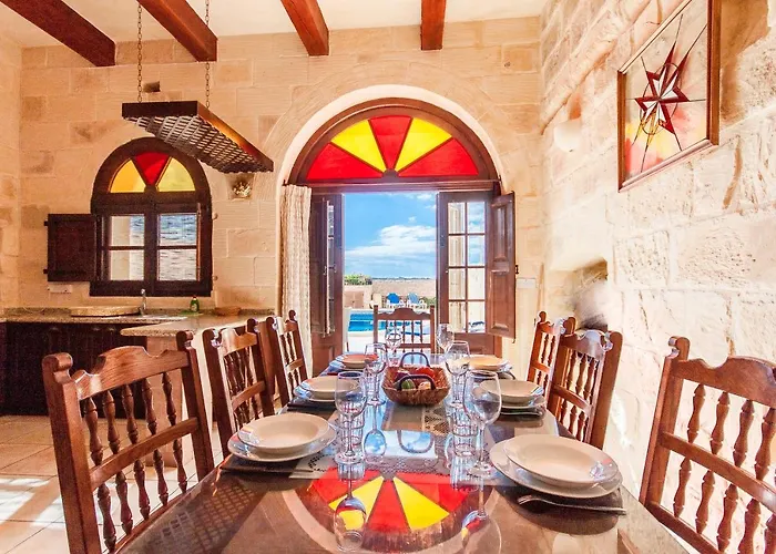 Villayana Gozitan With Pool - Happy Holiday home San Lawrenz